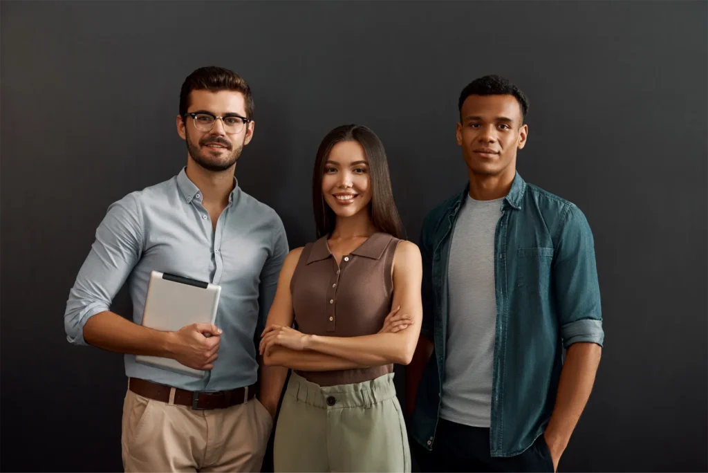 &Eacute;quipe Atypik, compos&eacute; de William, Marion et Geoffrey